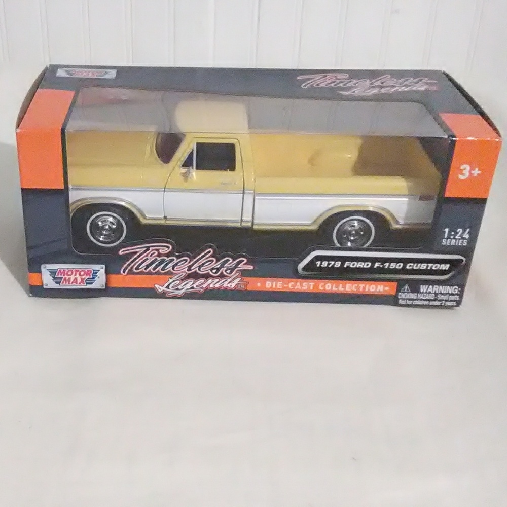 FINAL SALE! NWOT Timeless Legends 1979 Ford F-150 Custom